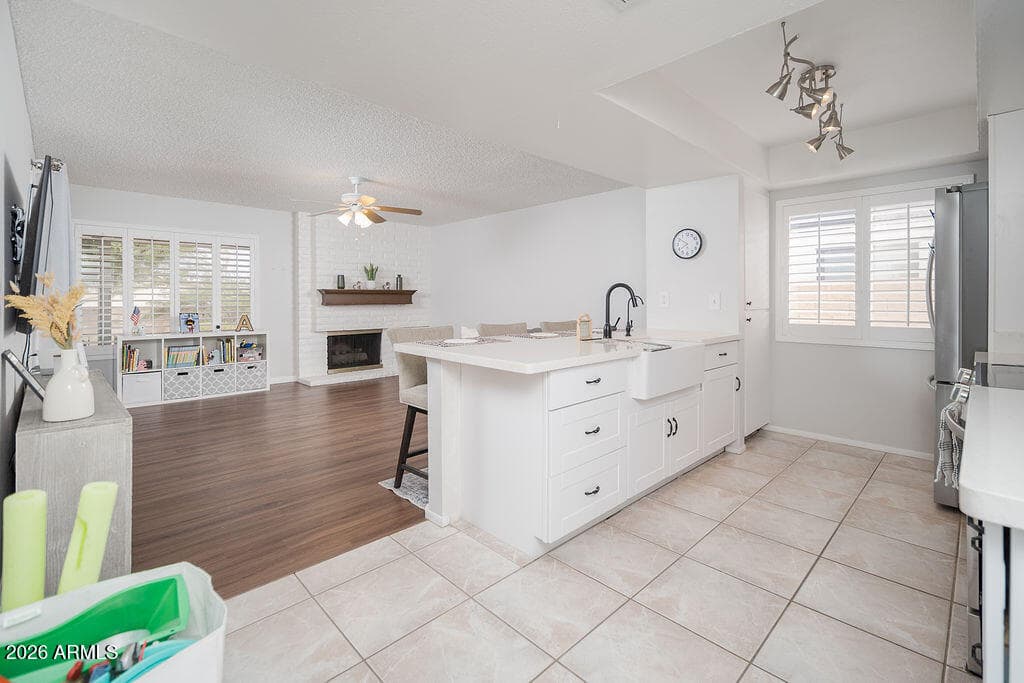 11445 S IROQUOIS Drive, Phoenix, AZ 85044 — photo 4 of 16