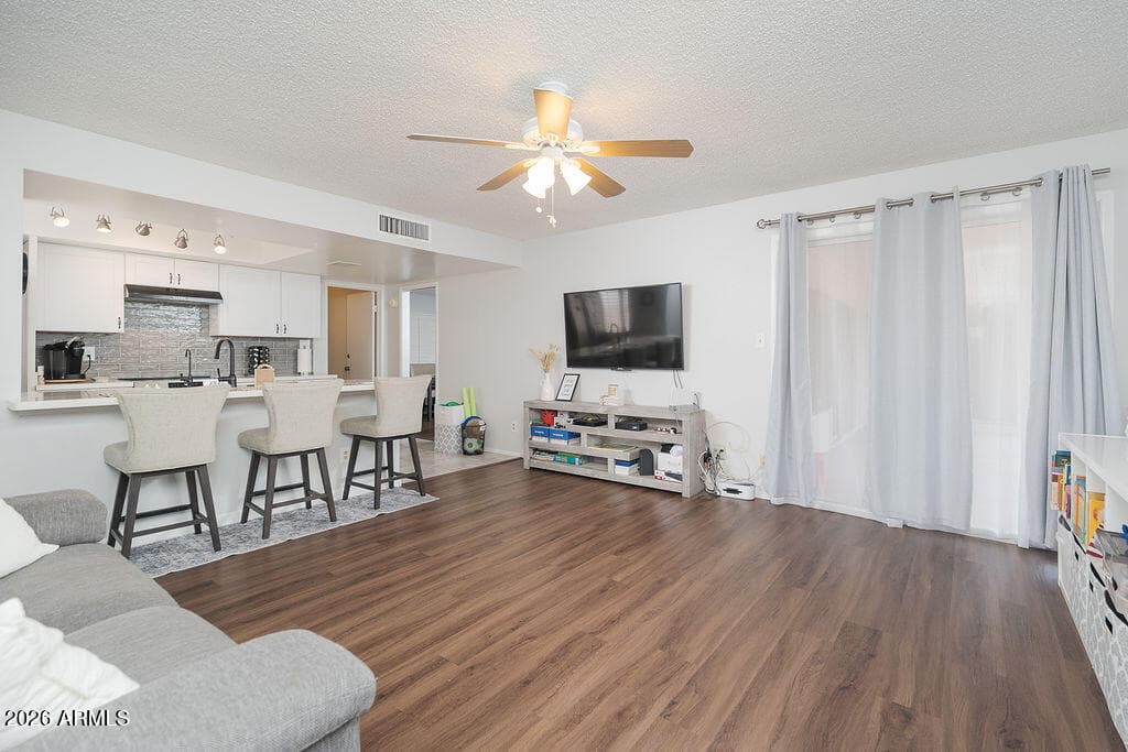 11445 S IROQUOIS Drive, Phoenix, AZ 85044 — photo 6 of 16