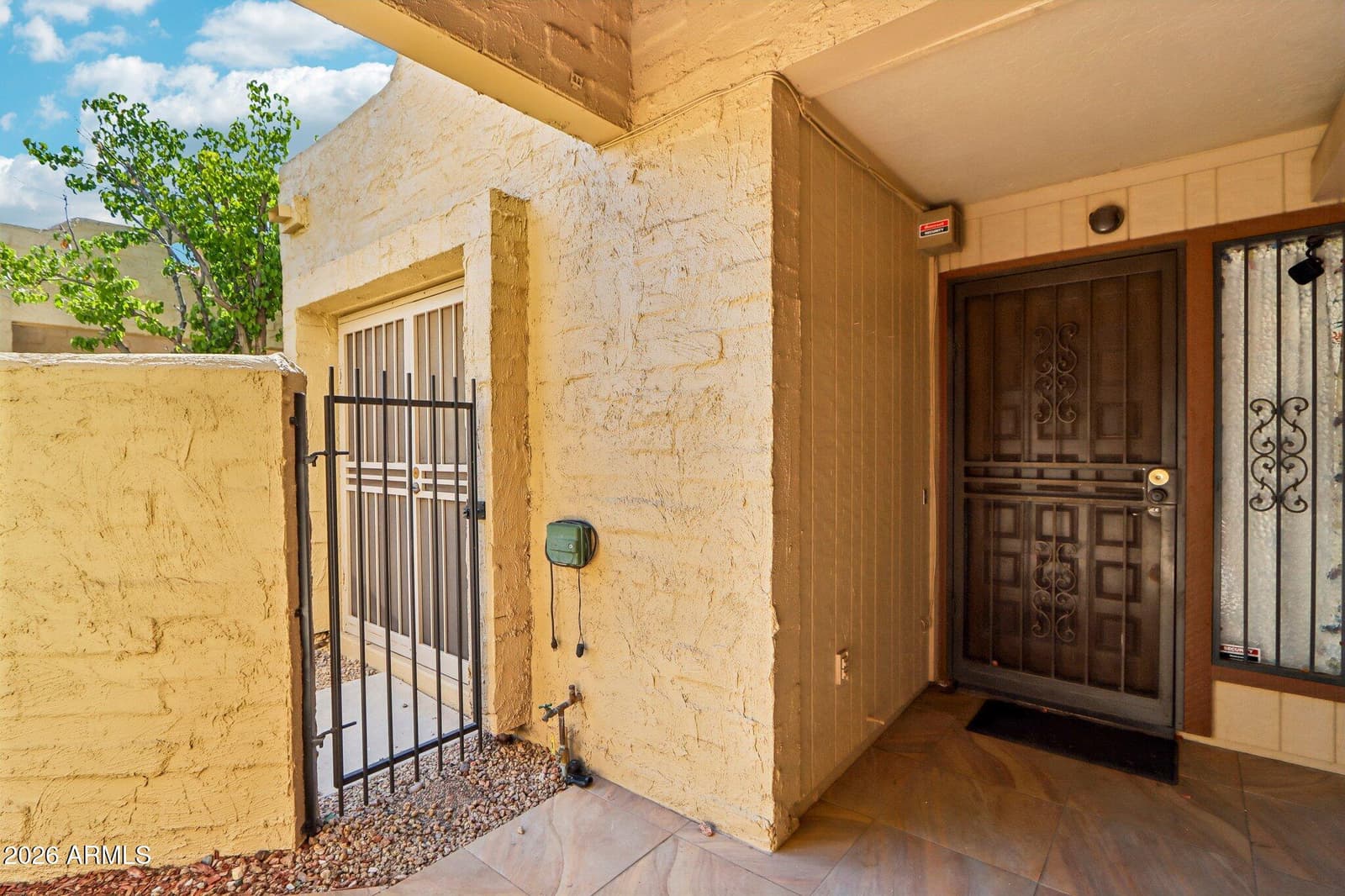 2936 W JUNIPER Avenue, Phoenix, AZ 85053 — photo 6 of 39