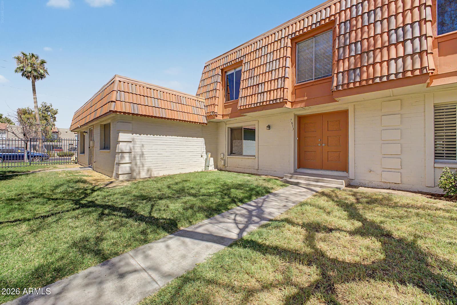 7833 N 49TH Avenue, Glendale, AZ 85301 — photo 5 of 37