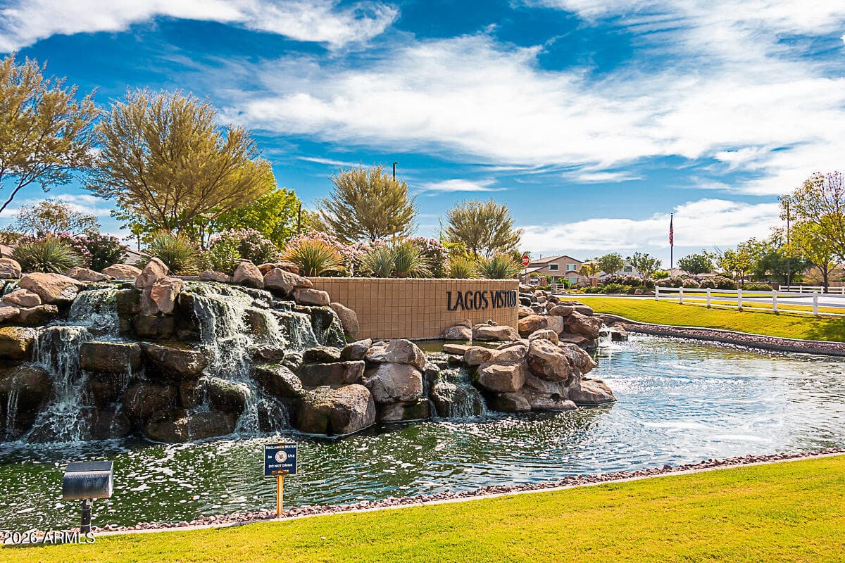642 E TORREY PINES Place, Chandler, AZ 85249 — photo 2 of 44