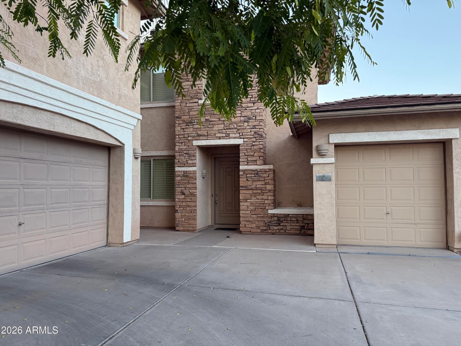 642 E TORREY PINES Place, Chandler, AZ 85249 — photo 4 of 44