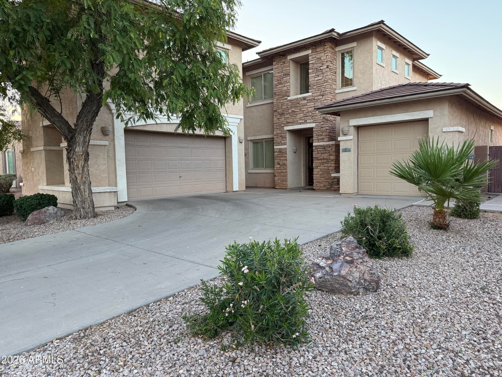 642 E TORREY PINES Place, Chandler, AZ 85249 — photo 1 of 44