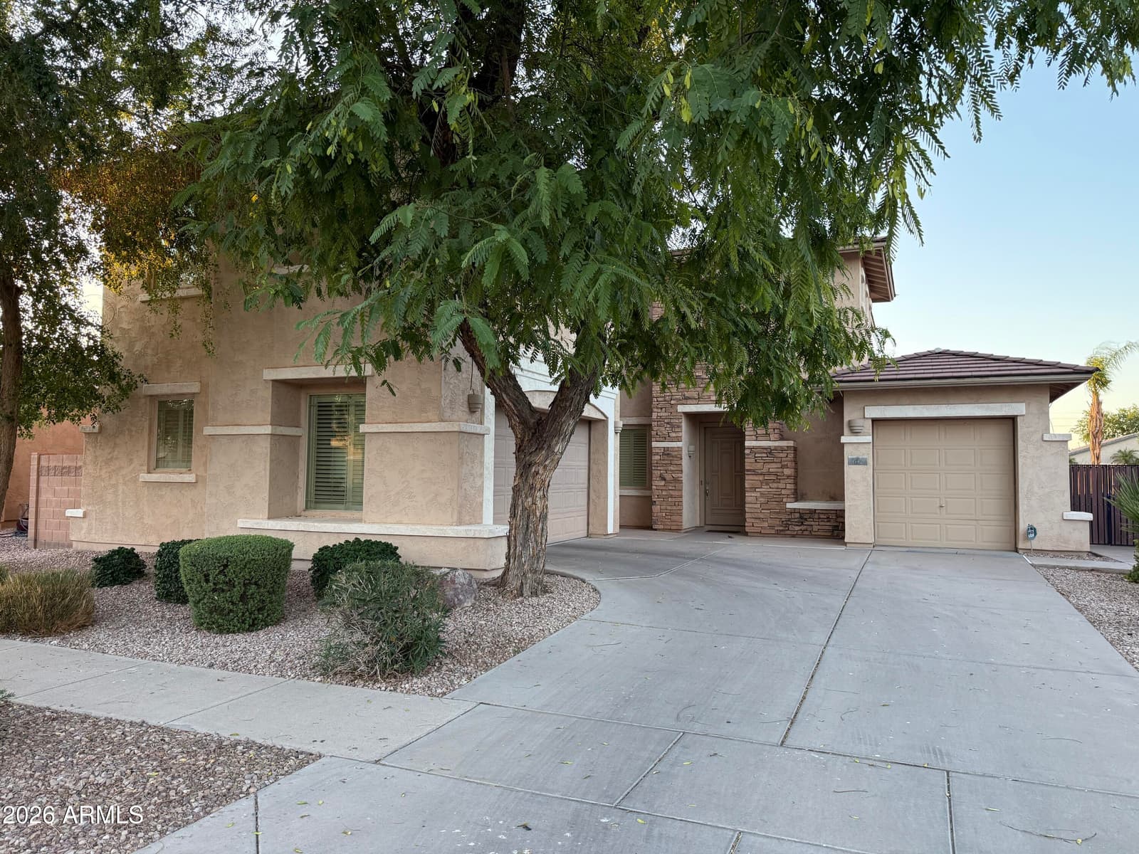 642 E TORREY PINES Place, Chandler, AZ 85249 — photo 8 of 44
