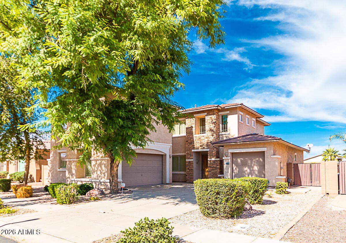 642 E TORREY PINES Place, Chandler, AZ 85249 — photo 5 of 44
