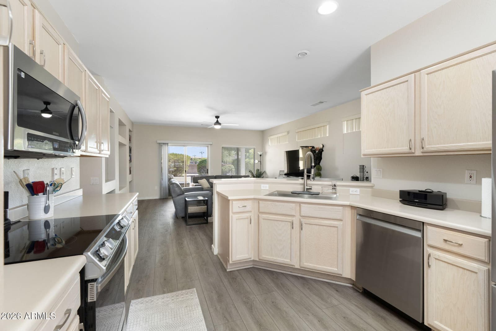 16407 W ROCK SPRINGS Lane W, Surprise, AZ 85374 — photo 10 of 33