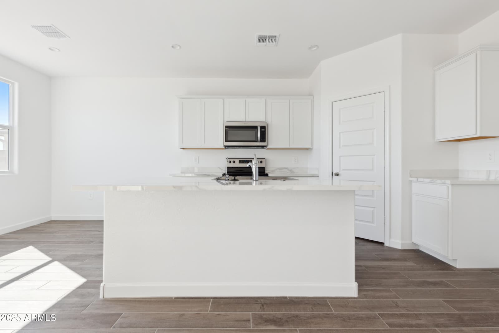 18830 E LUZON Drive, Gold Canyon, AZ 85118 — photo 5 of 27