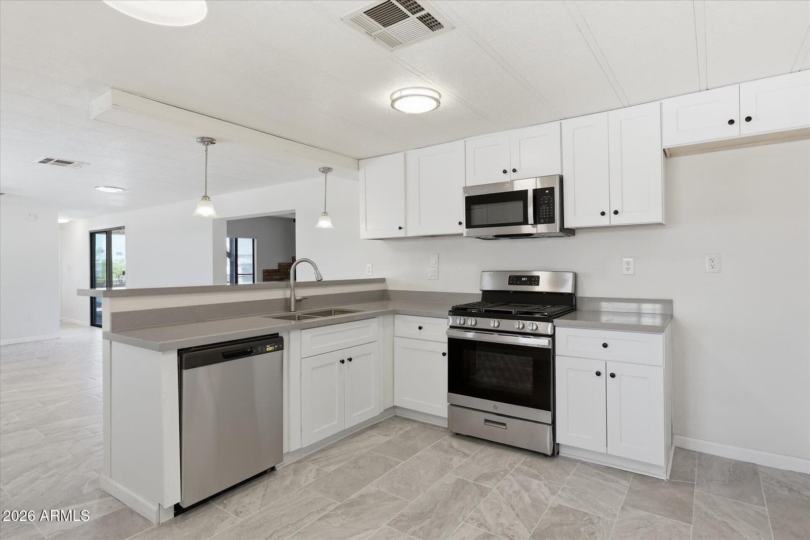 9618 E EDGEWOOD Avenue, Mesa, AZ 85208 — photo 10 of 29