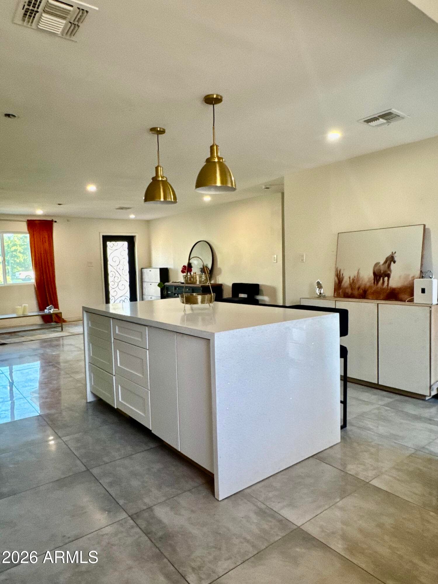 2502 E EDGEMONT Avenue, Phoenix, AZ 85008 — photo 4 of 16