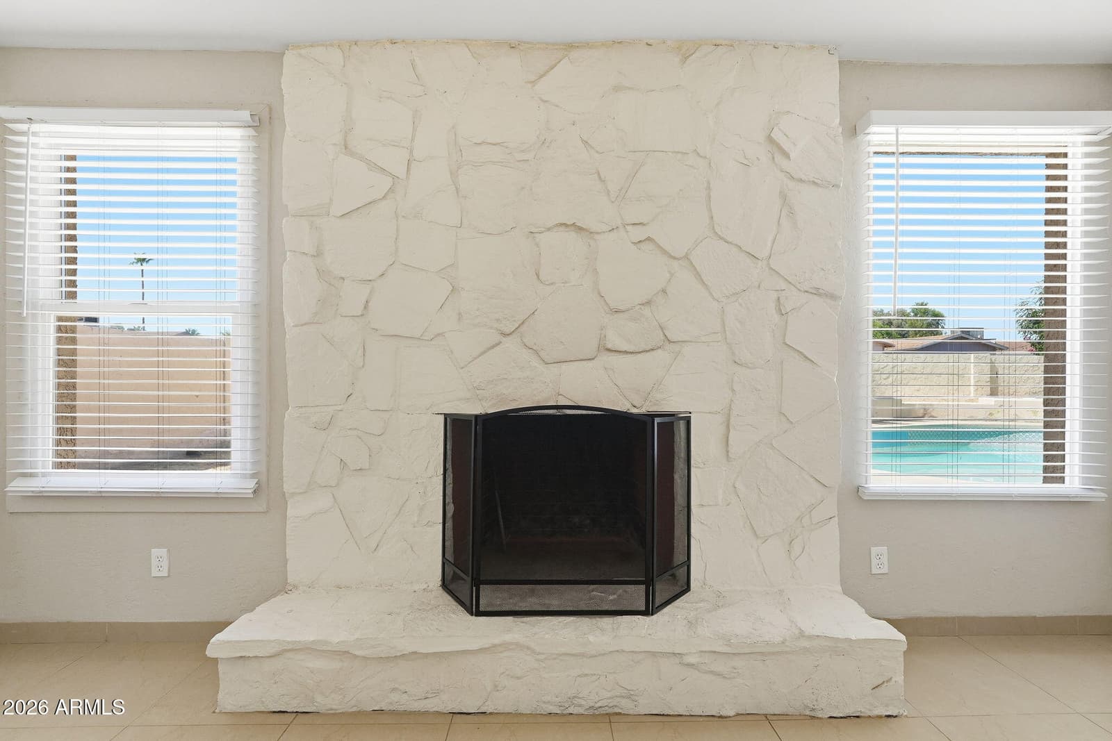 2254 W WETHERSFIELD Road, Phoenix, AZ 85029 — photo 8 of 34