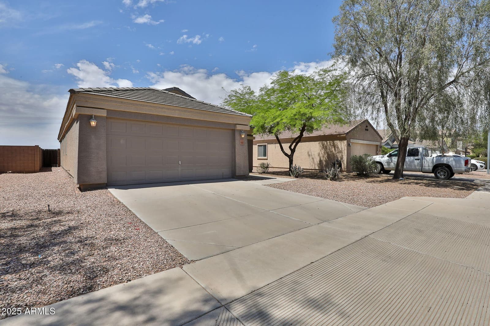 19002 N TOLEDO Avenue, Maricopa, AZ 85138 — photo 3 of 31