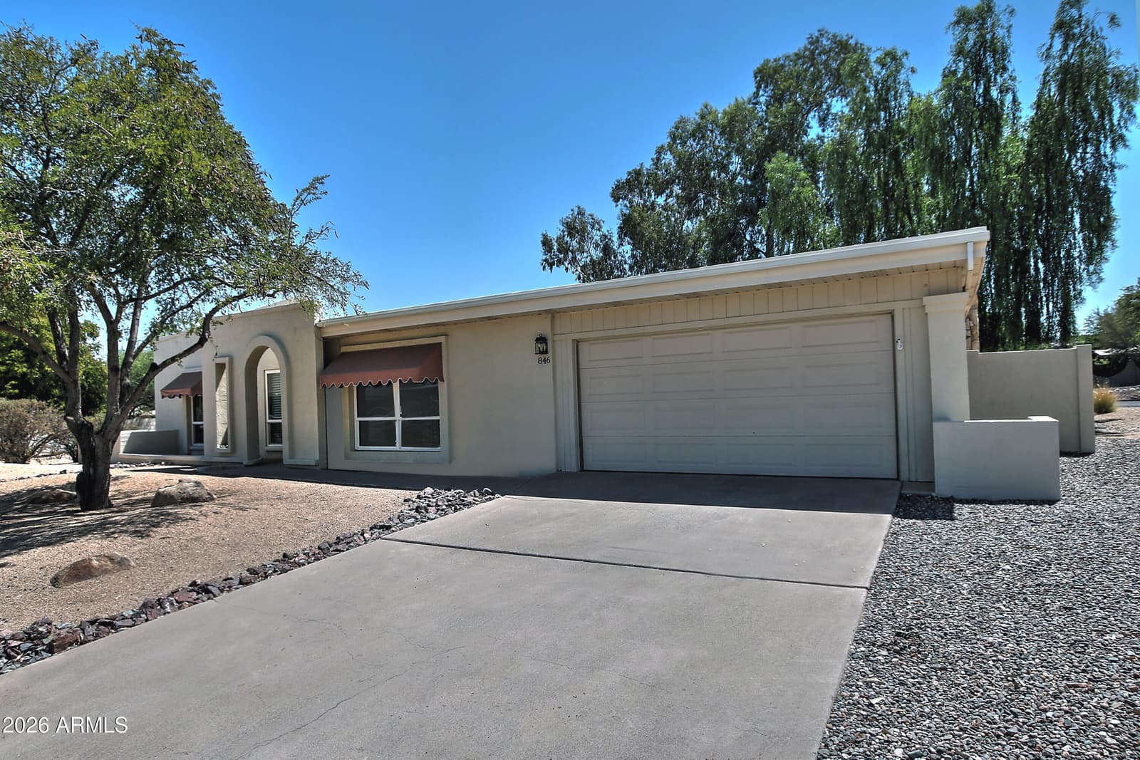 846 E VILLAGE CIRCLE Drive N, Phoenix, AZ 85022 — photo 3 of 33