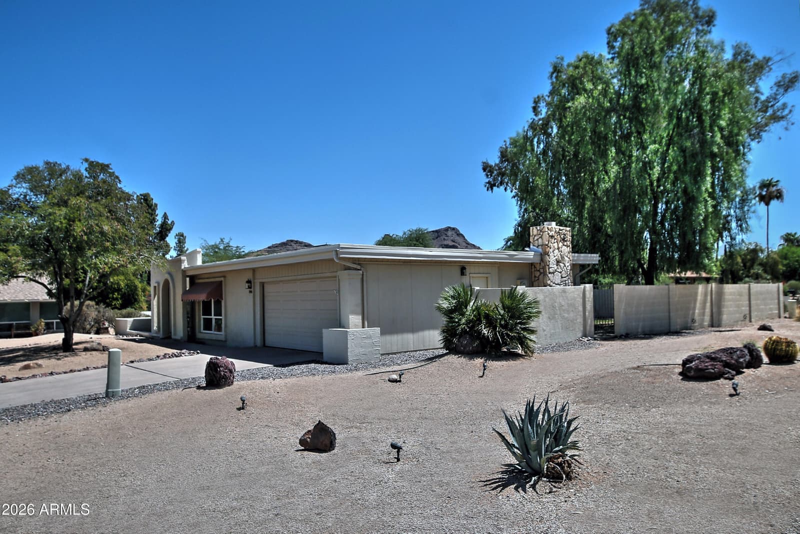 846 E VILLAGE CIRCLE Drive N, Phoenix, AZ 85022 — photo 4 of 33