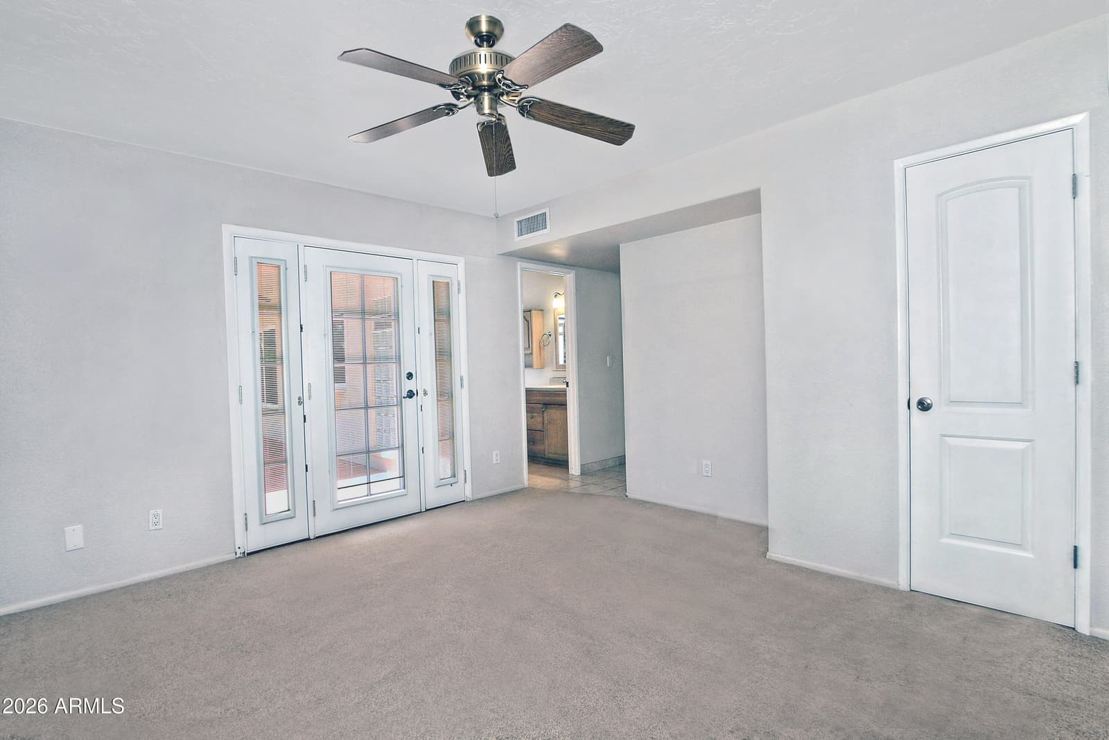 846 E VILLAGE CIRCLE Drive N, Phoenix, AZ 85022 — photo 21 of 33