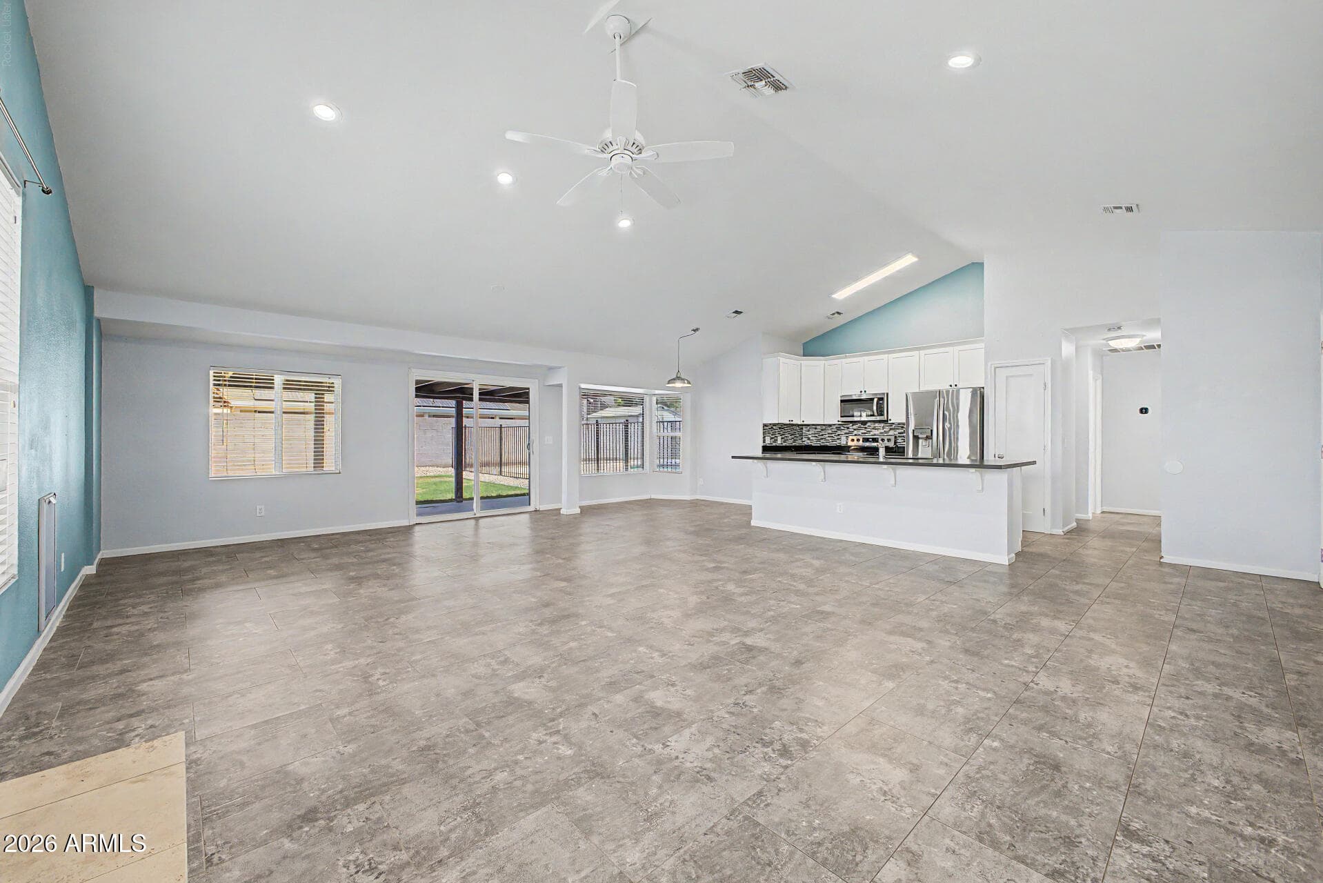 8556 W CHARTER OAK Road, Peoria, AZ 85381 — photo 7 of 29