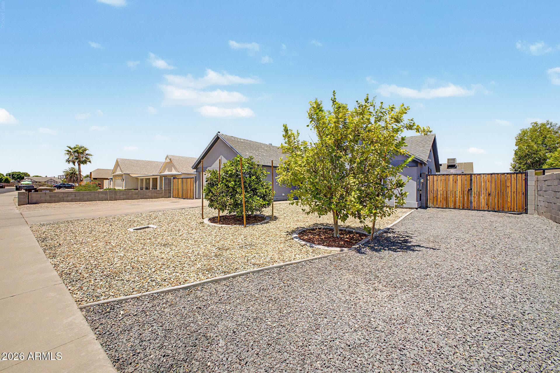 8556 W CHARTER OAK Road, Peoria, AZ 85381 — photo 3 of 29