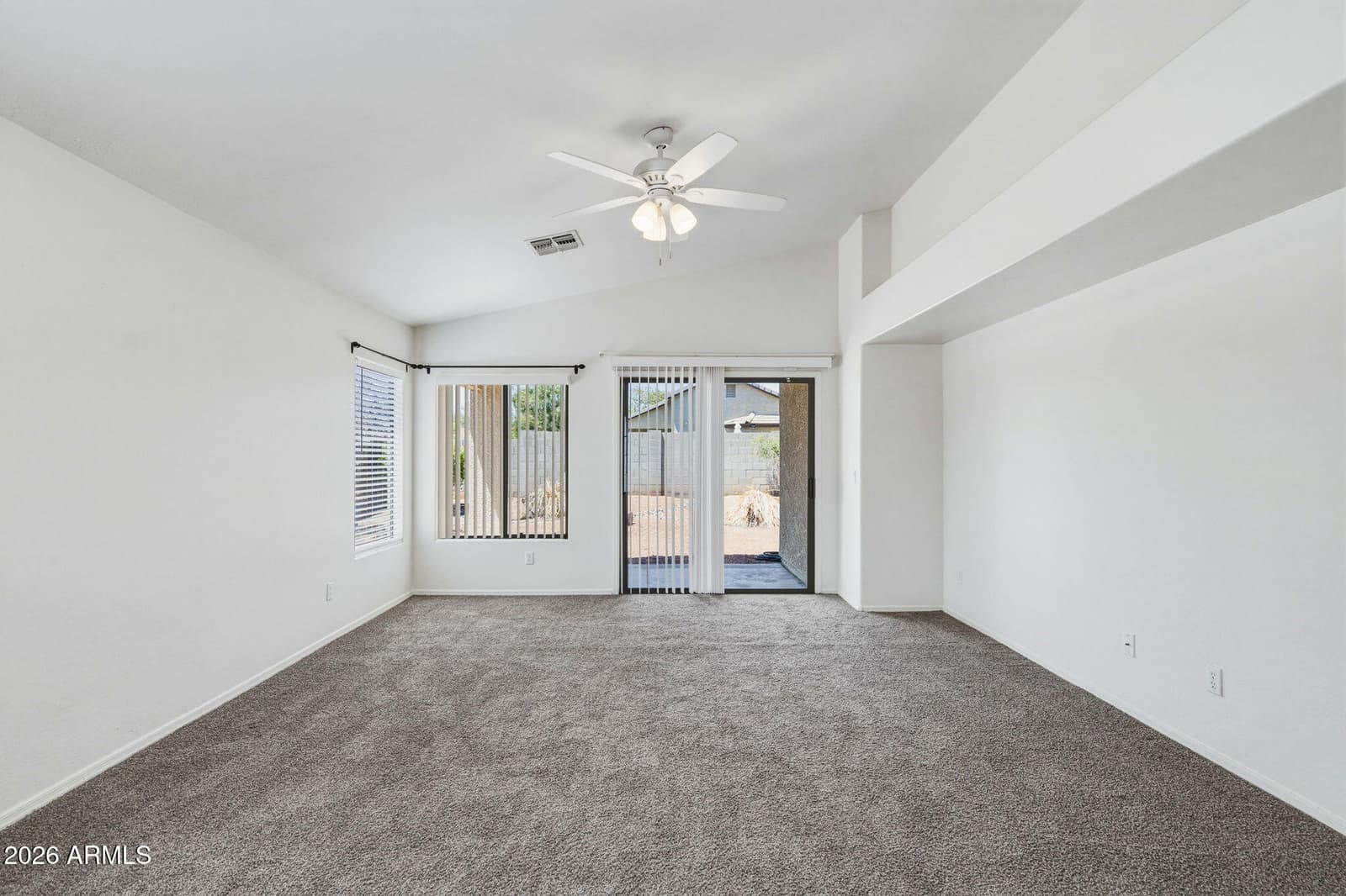15962 W ACAPULCO Lane, Surprise, AZ 85379 — photo 5 of 32