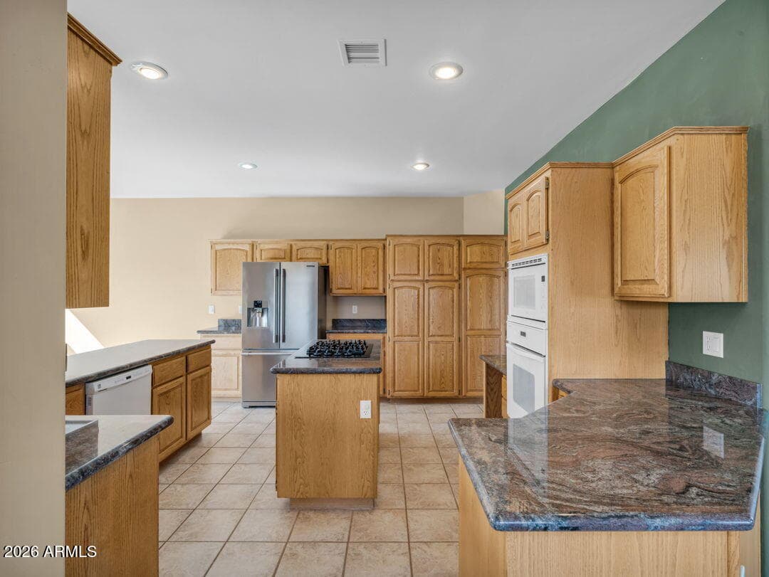 253 THOROUGHBRED Drive, Prescott, AZ 86301 — photo 15 of 49