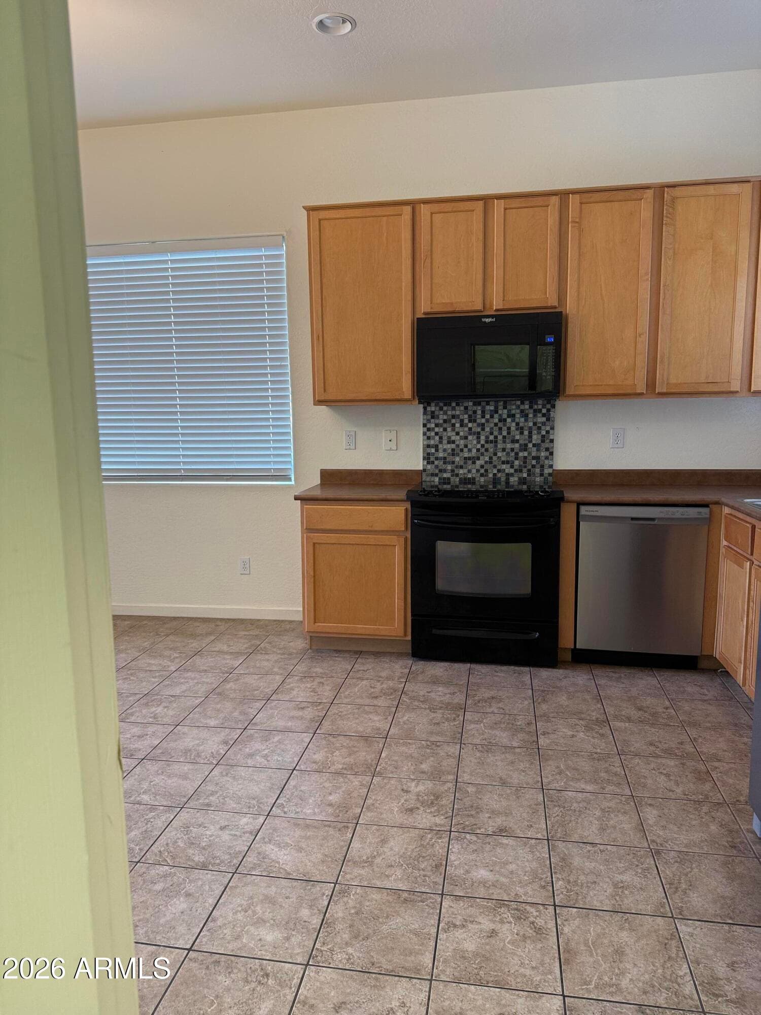 544 N ALMA SCHOOL Road 16, Mesa, AZ 85201 — photo 5 of 24