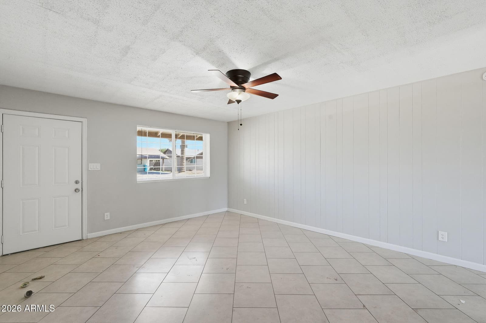 4219 W LAS PALMARITAS Drive, Phoenix, AZ 85051 — photo 2 of 18