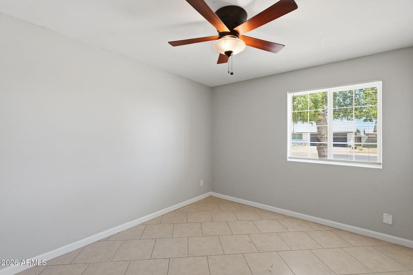 4219 W LAS PALMARITAS Drive, Phoenix, AZ 85051 — photo 7 of 18