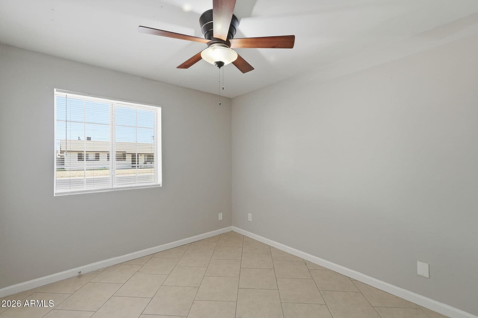 4219 W LAS PALMARITAS Drive, Phoenix, AZ 85051 — photo 9 of 18