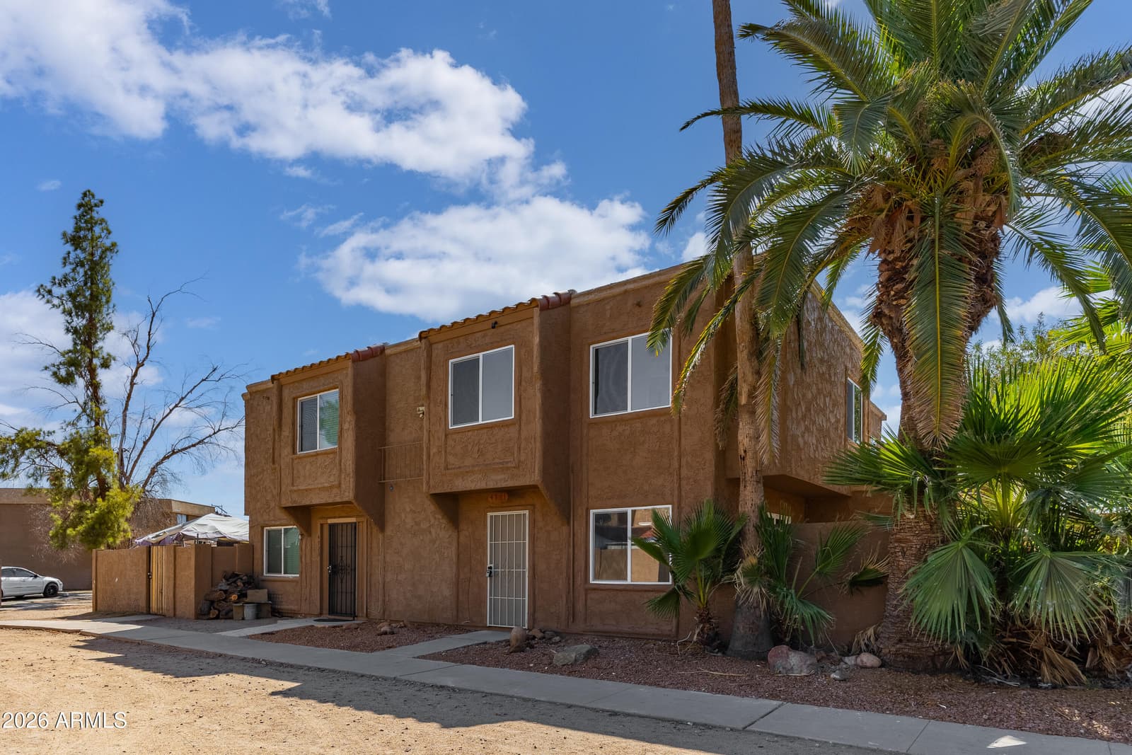 4721 E JONES Avenue, Phoenix, AZ 85040 — photo 1 of 21
