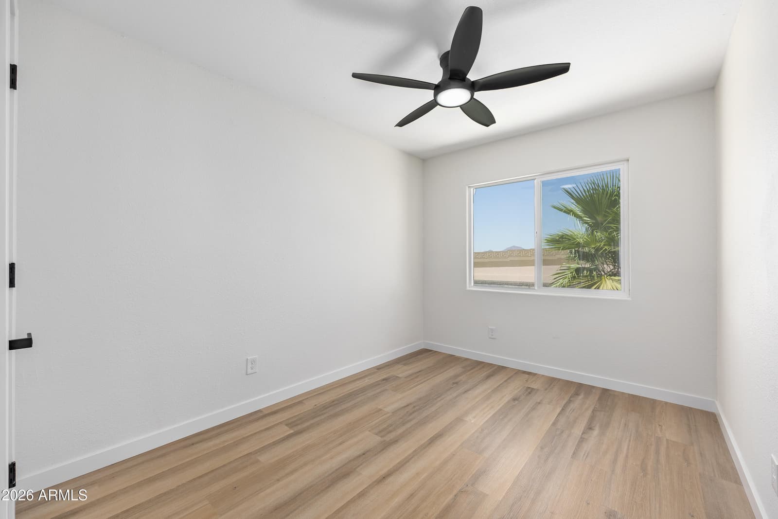4721 E JONES Avenue, Phoenix, AZ 85040 — photo 12 of 21
