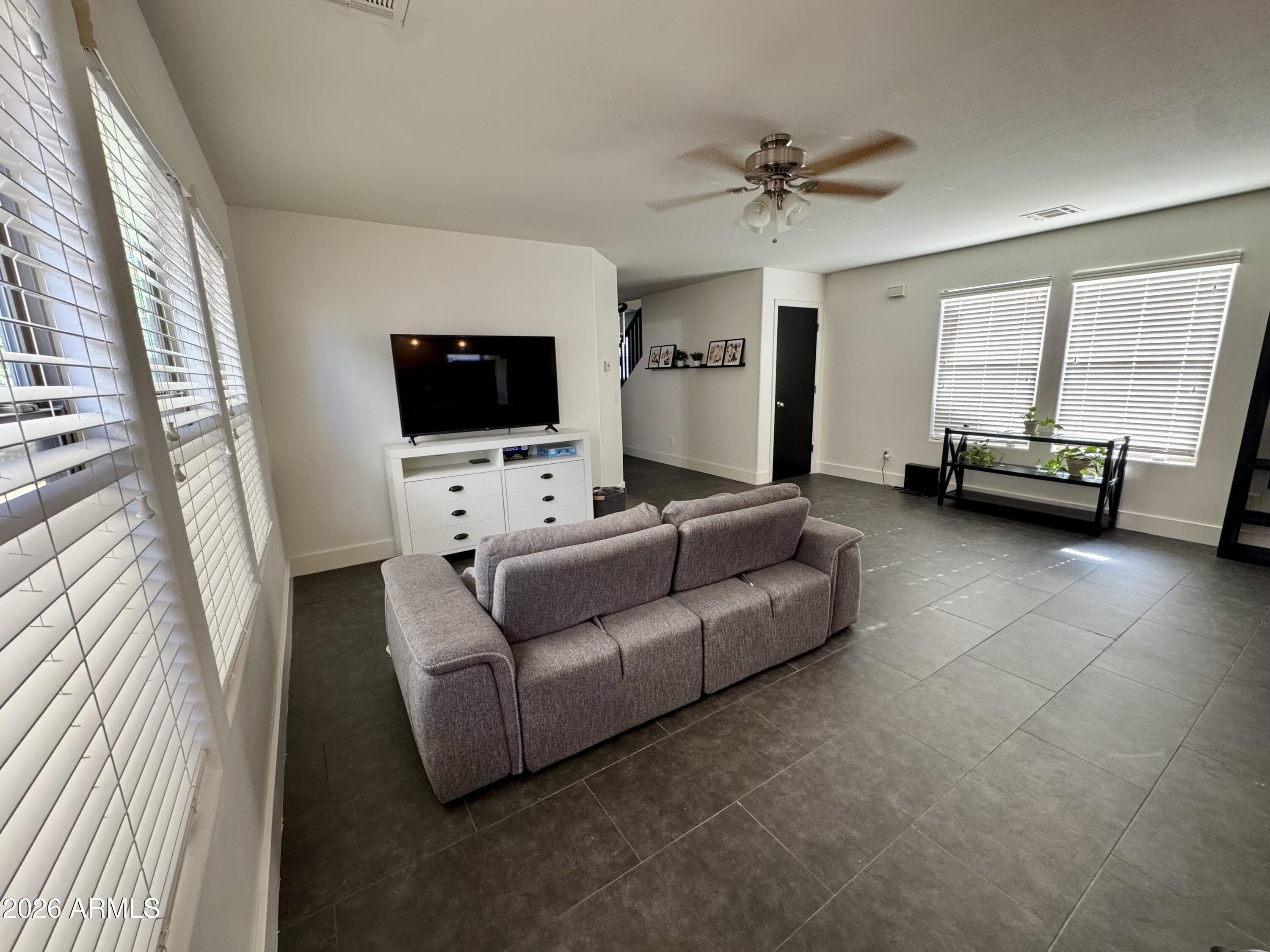 18546 W LEGEND Drive, Surprise, AZ 85374 — photo 5 of 12
