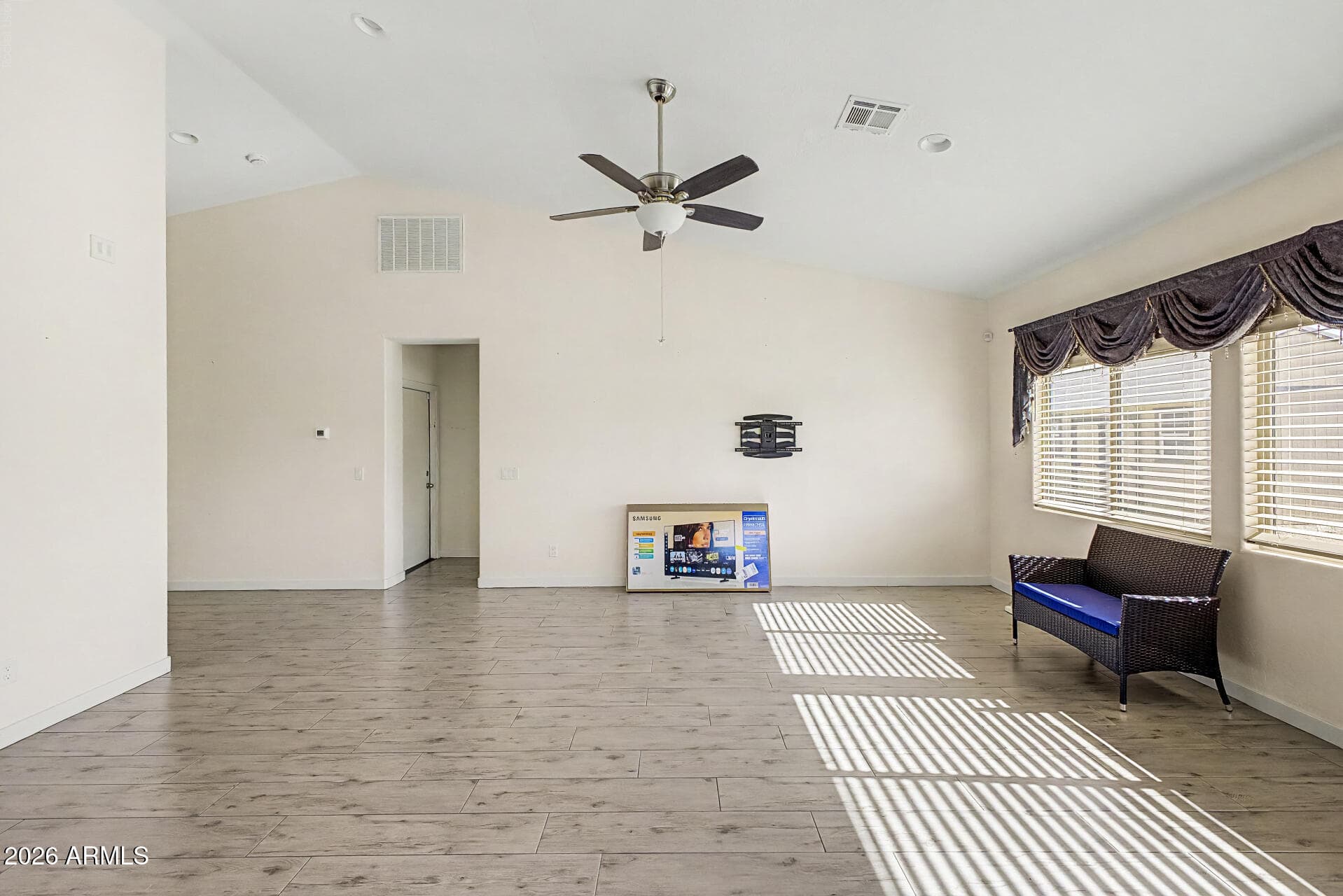 10997 W CAMBRIA Circle, Arizona City, AZ 85123 — photo 9 of 40