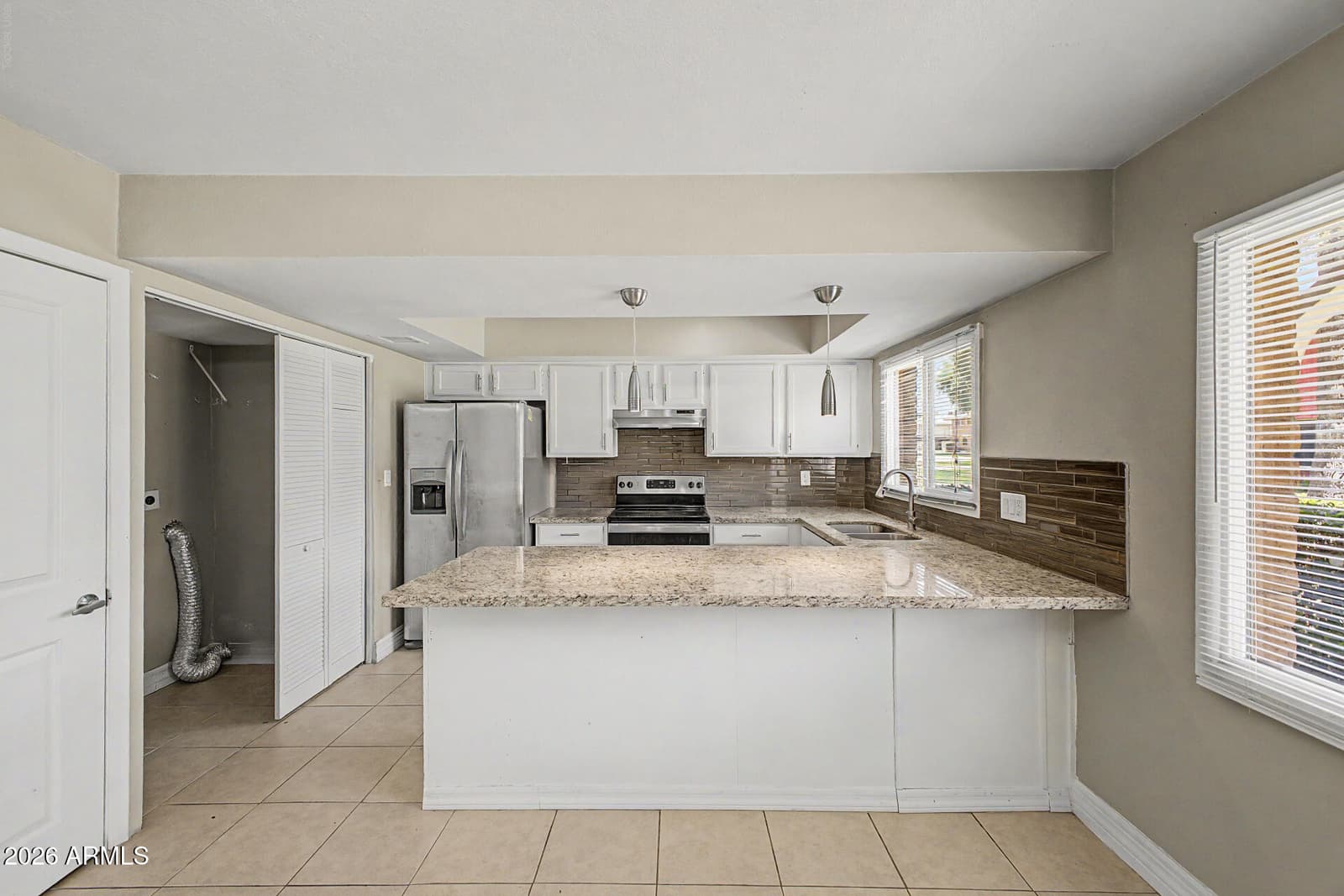 4338 W MARYLAND Avenue, Glendale, AZ 85301 — photo 10 of 35