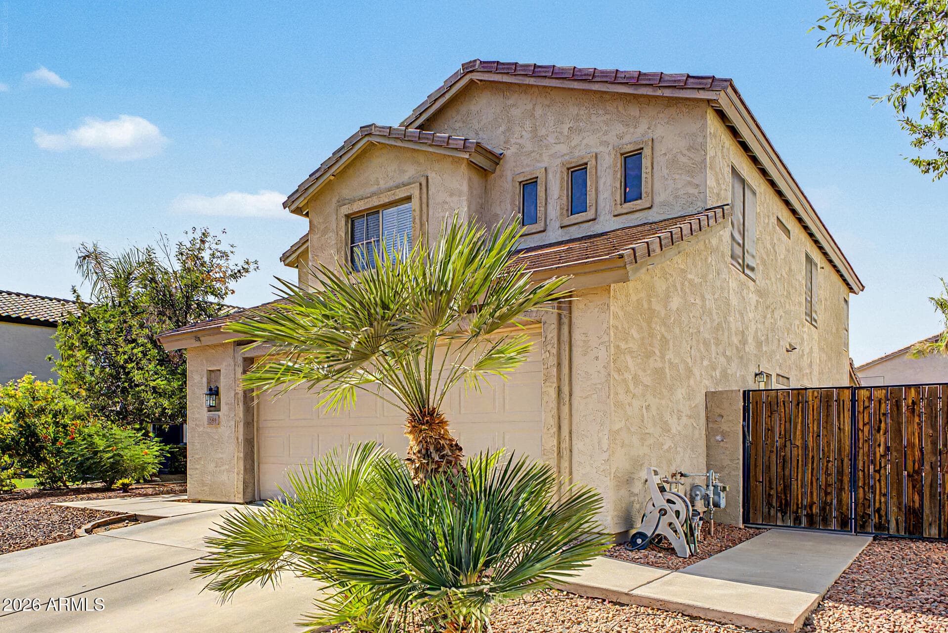 284 W GOLDFINCH Way, Chandler, AZ 85286 — photo 2 of 50