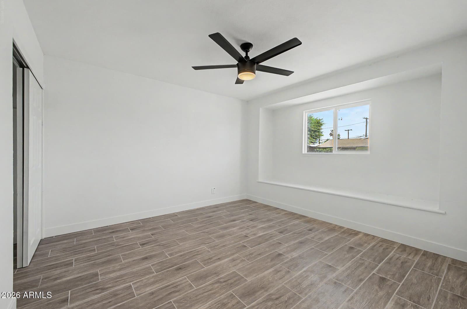 4031 W CLAREMONT Street, Phoenix, AZ 85019 — photo 16 of 27
