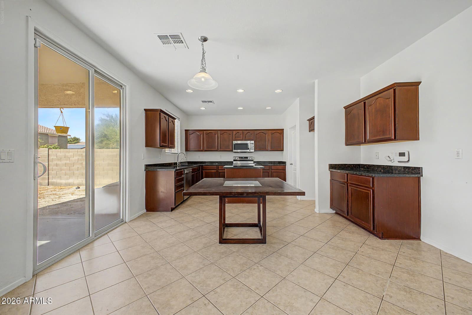 42592 W SOMERSET Drive, Maricopa, AZ 85138 — photo 12 of 36
