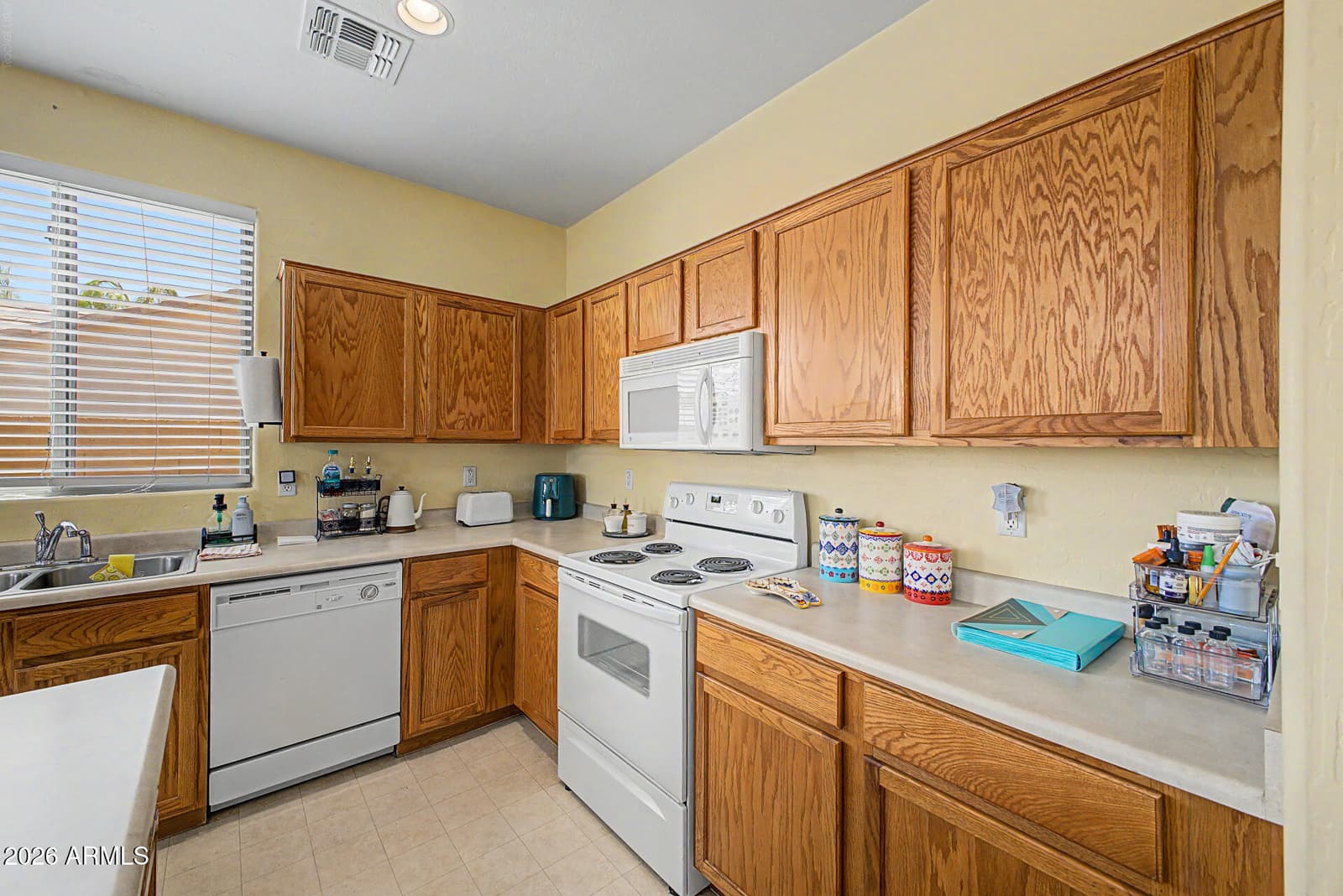 1300 E Bosi Court, San Tan Valley, AZ 85140 — photo 10 of 28