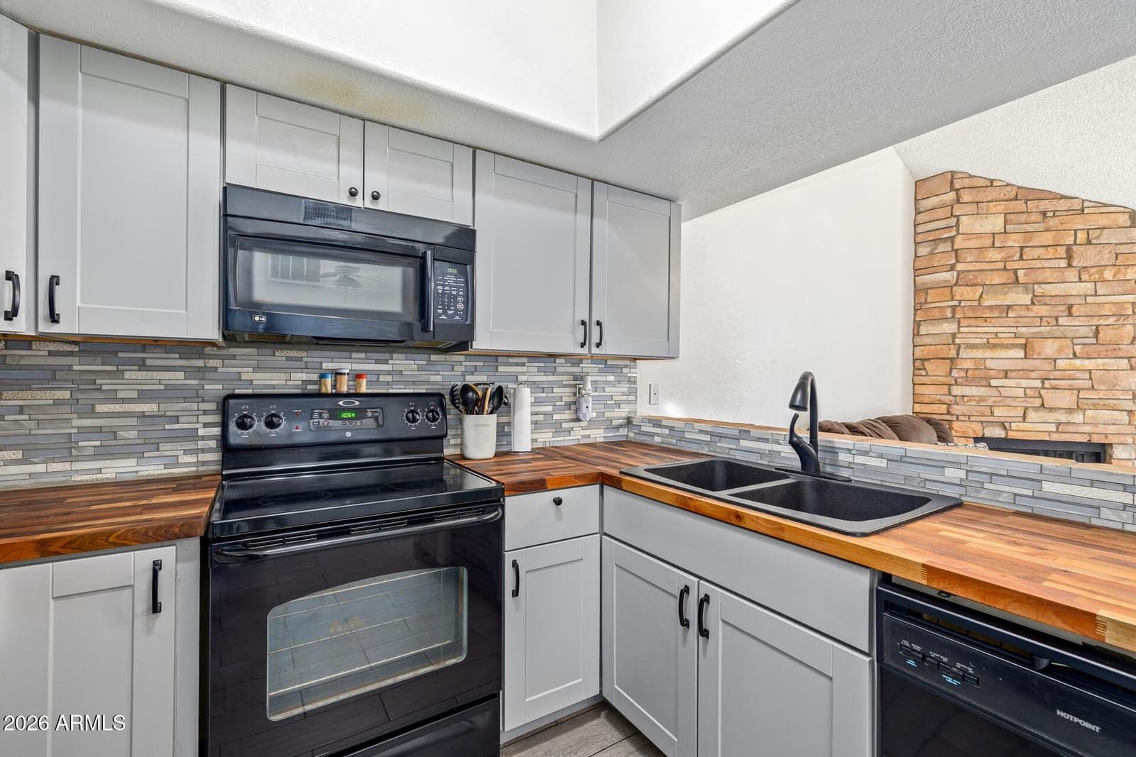 14002 N 49TH Avenue 1112, Glendale, AZ 85306 — photo 11 of 25