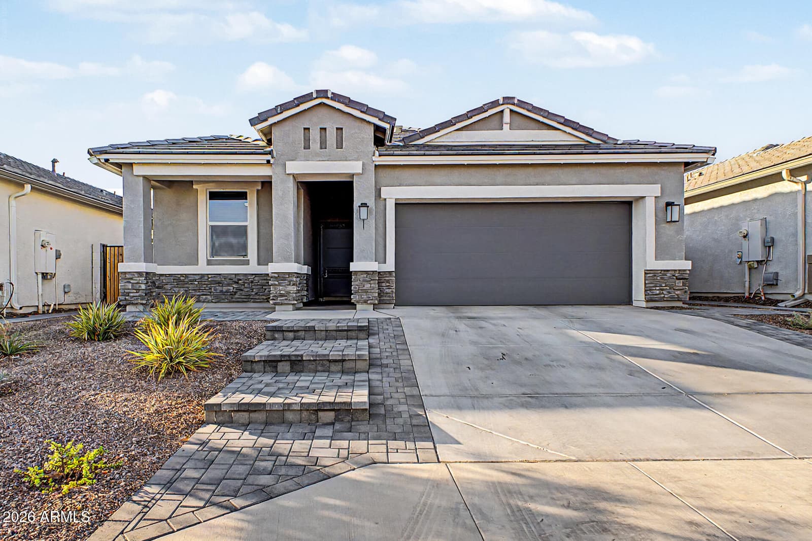 2516 W SEAVER Avenue, Apache Junction, AZ 85120 — photo 6 of 46