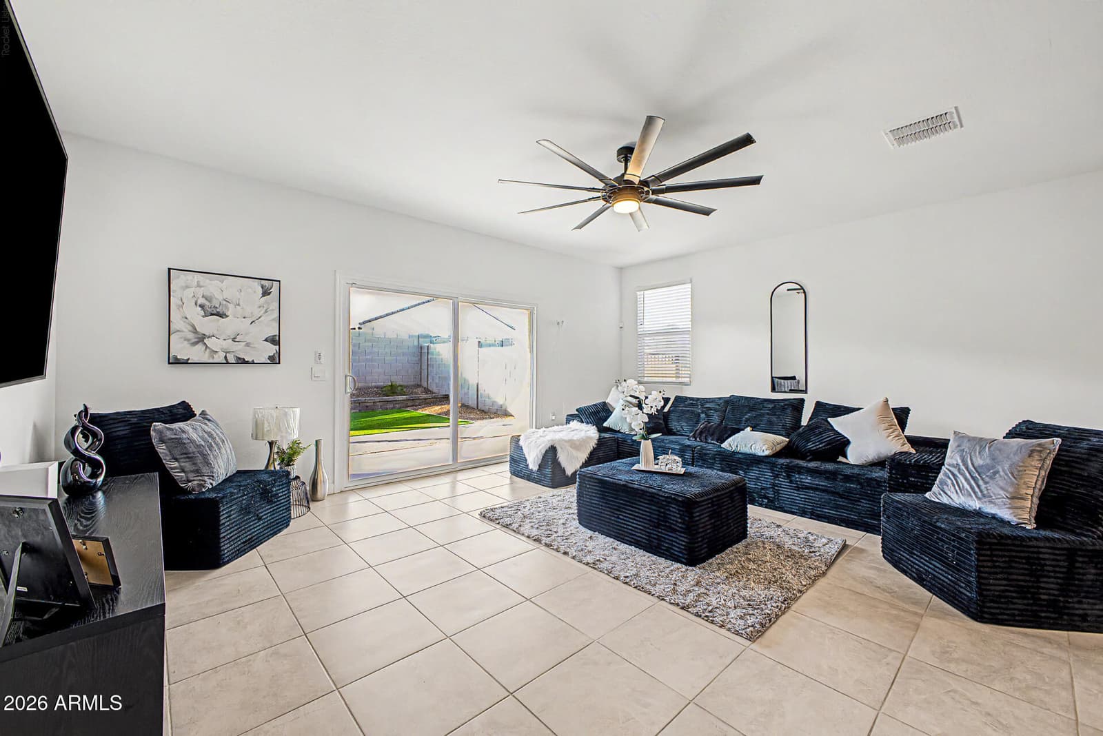 2516 W SEAVER Avenue, Apache Junction, AZ 85120 — photo 21 of 46