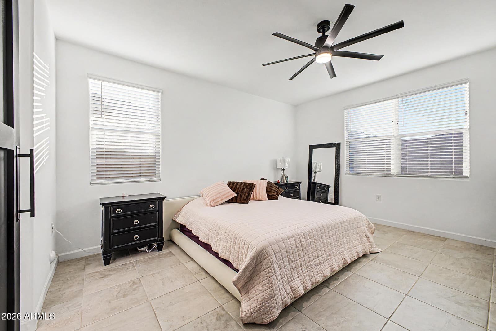 2516 W SEAVER Avenue, Apache Junction, AZ 85120 — photo 23 of 46