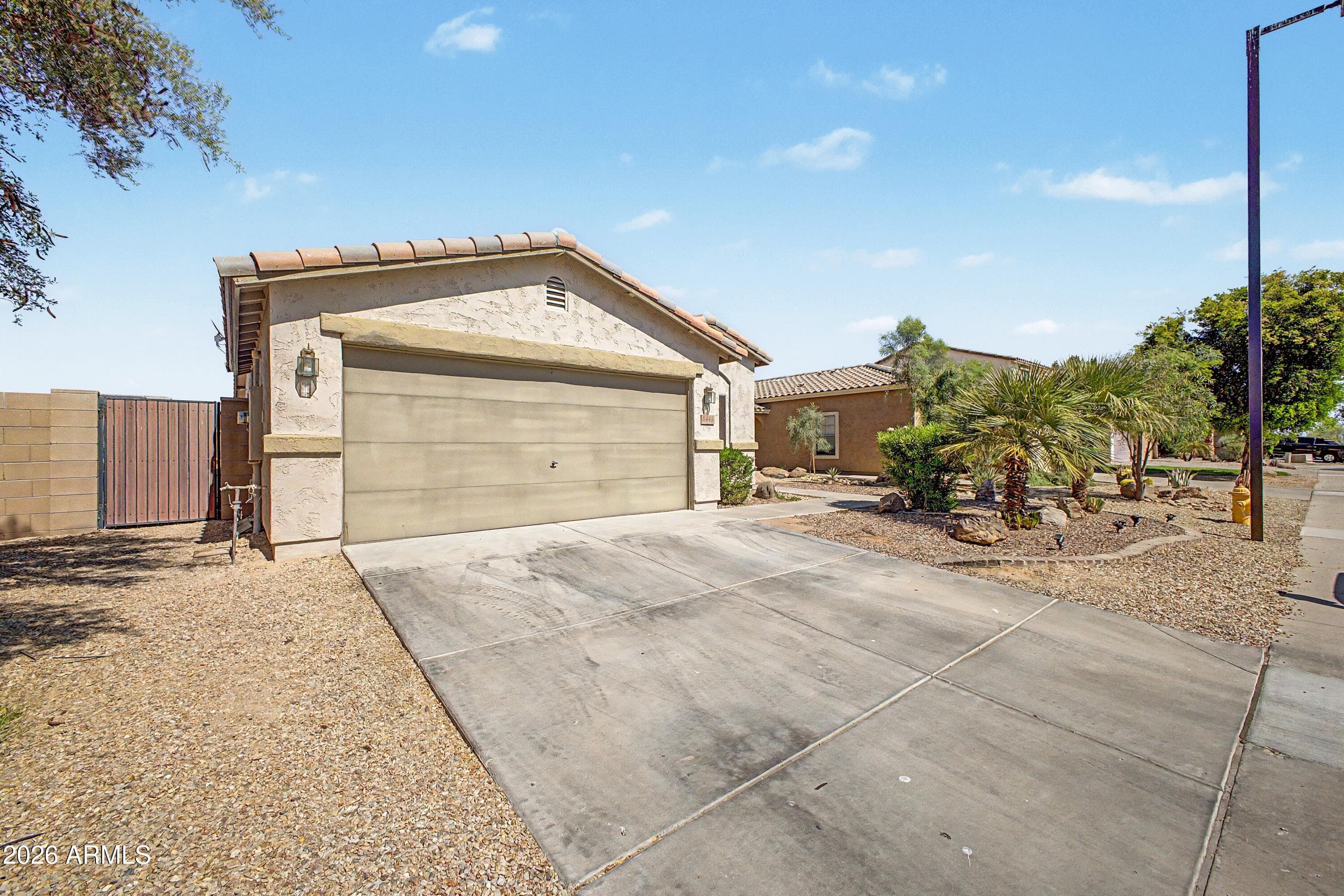 7453 S SKYLARK Lane, Buckeye, AZ 85326 — photo 7 of 24