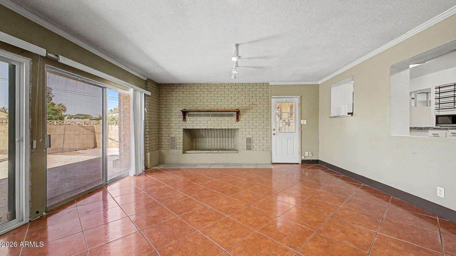 6024 N 22ND Avenue, Phoenix, AZ 85015 — photo 7 of 46