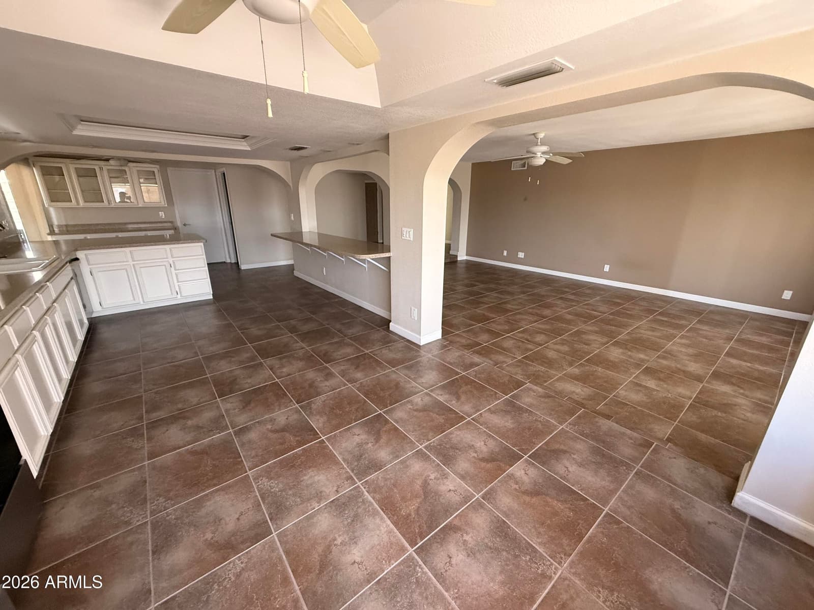 1301 E Rowlands Lane, Phoenix, AZ 85022 — photo 11 of 42