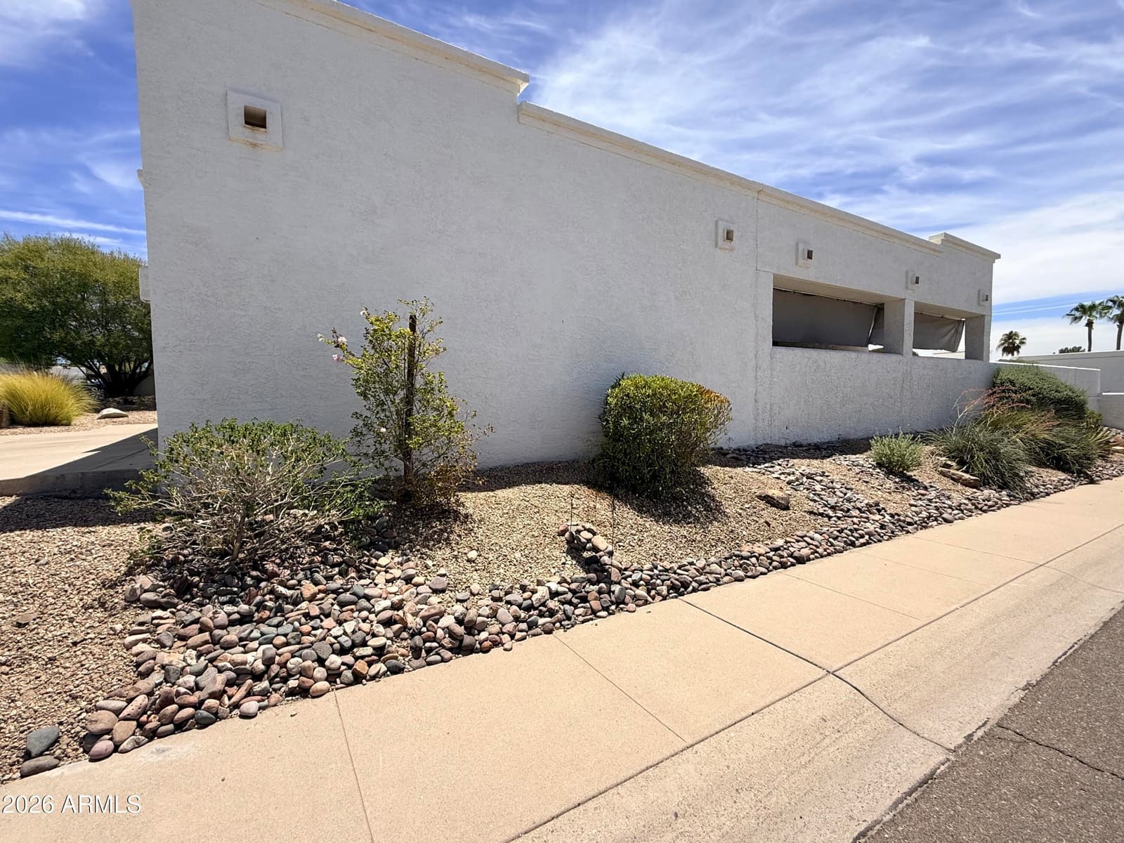 1301 E Rowlands Lane, Phoenix, AZ 85022 — photo 4 of 42