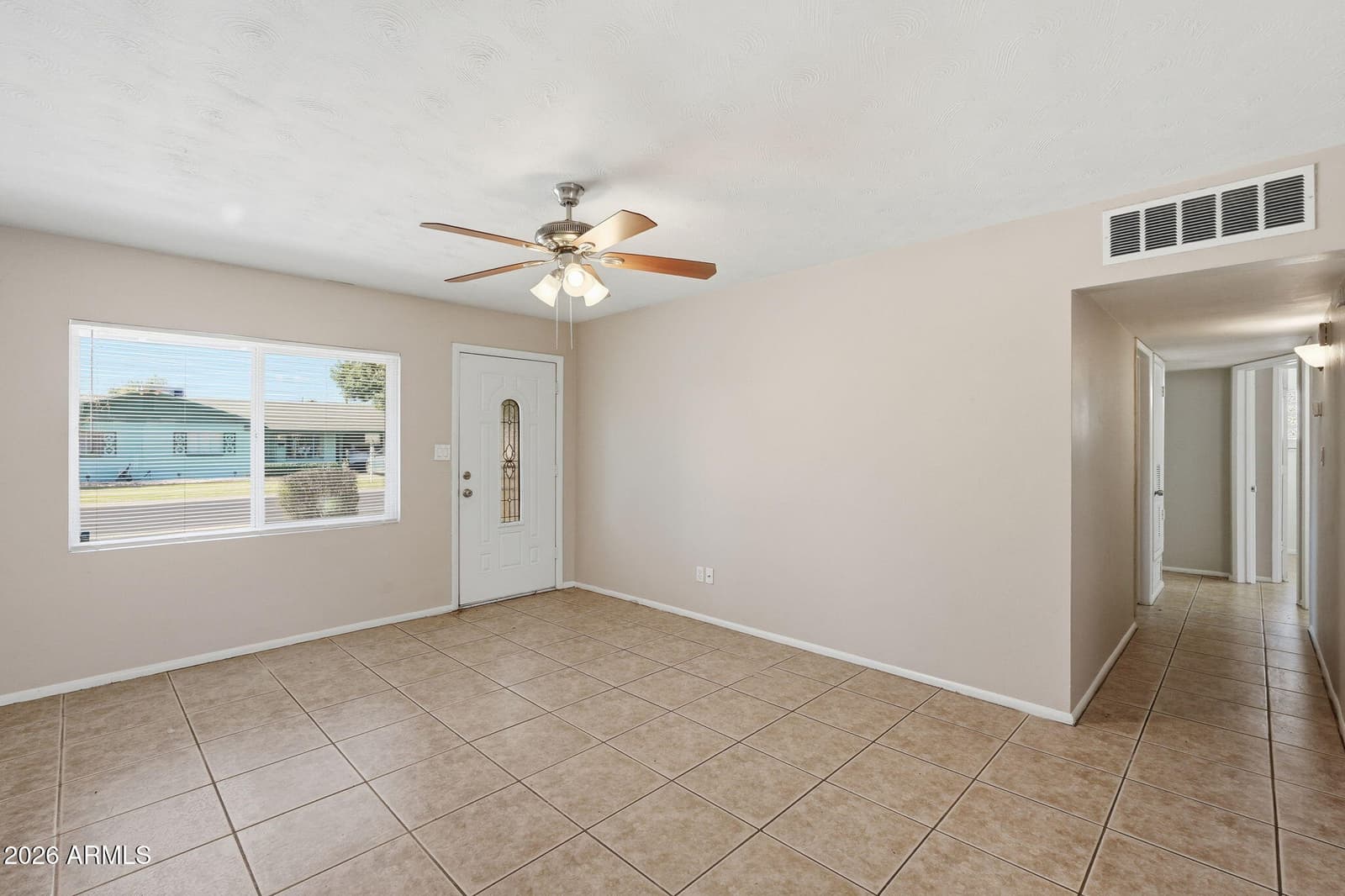 2416 W STELLA Lane, Phoenix, AZ 85015 — photo 3 of 33