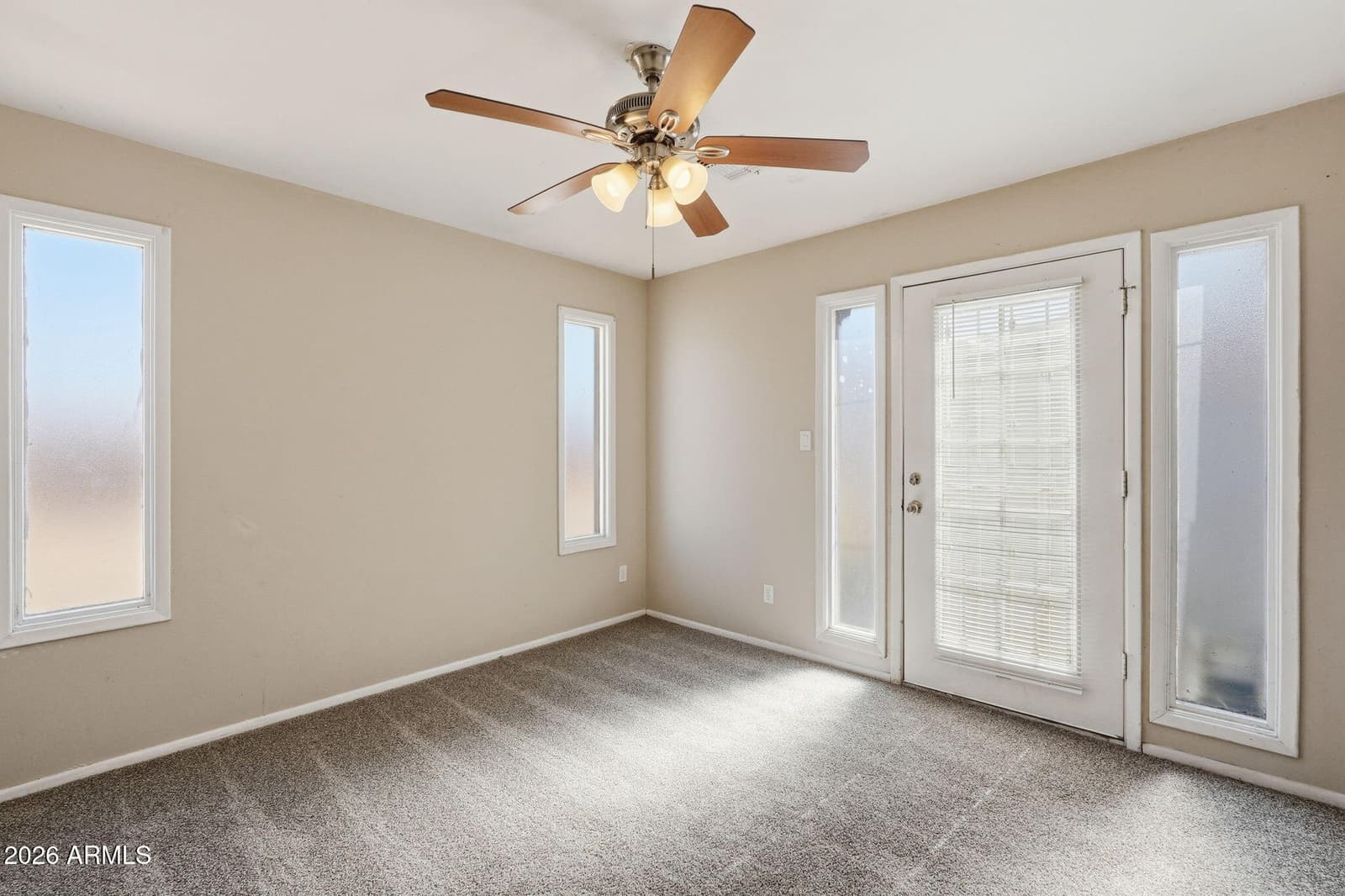 2416 W STELLA Lane, Phoenix, AZ 85015 — photo 15 of 33