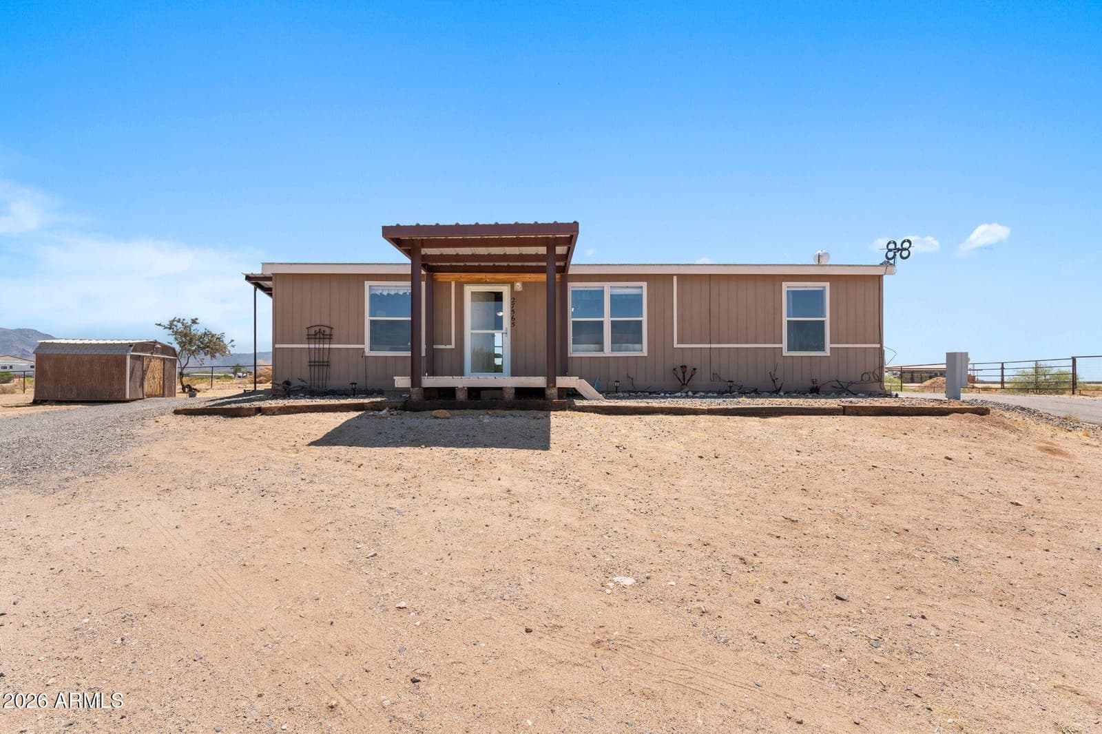 27565 S CLYDESDALE Avenue, Congress, AZ 85332 — photo 2 of 36