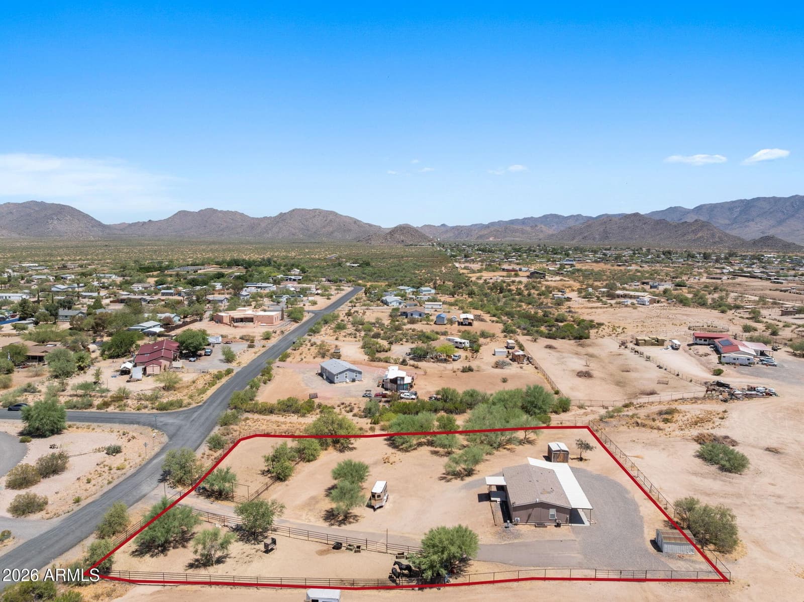 27565 S CLYDESDALE Avenue, Congress, AZ 85332 — photo 4 of 36