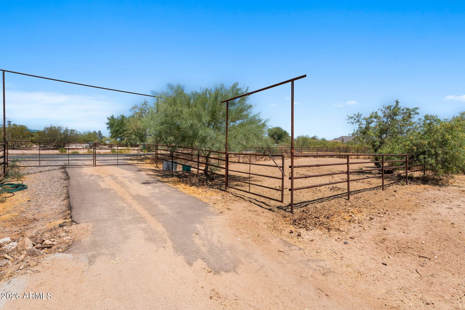 27565 S CLYDESDALE Avenue, Congress, AZ 85332 — photo 24 of 36