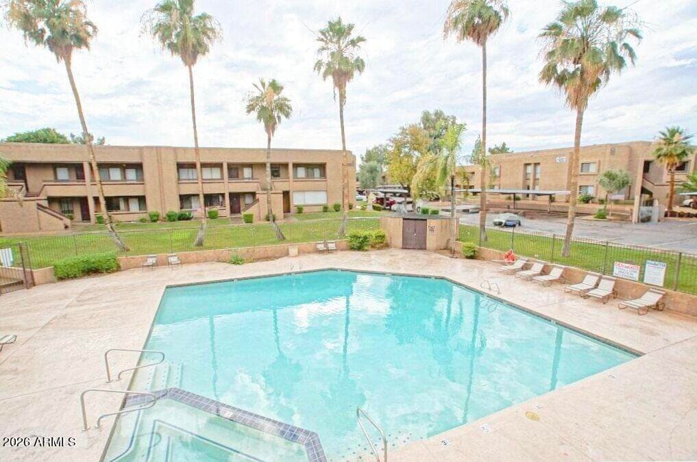 3601 W TIERRA BUENA Lane 241, Phoenix, AZ 85053 — photo 4 of 24
