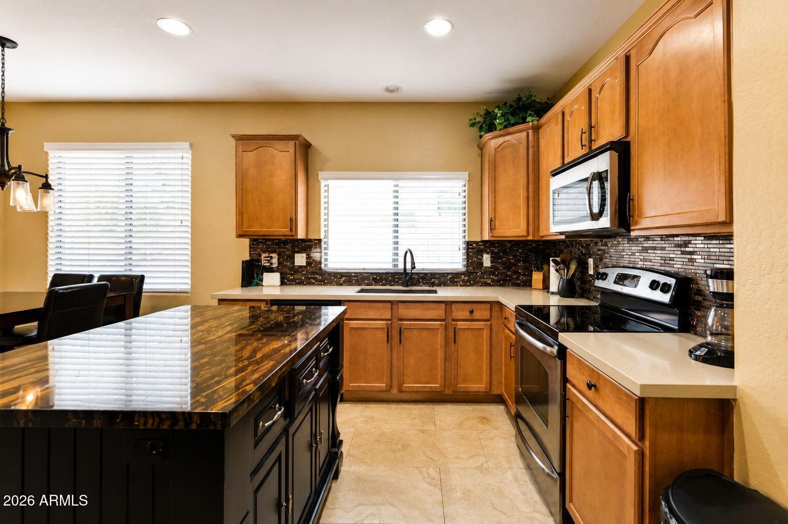 7306 N 88TH Lane, Glendale, AZ 85305 — photo 10 of 39